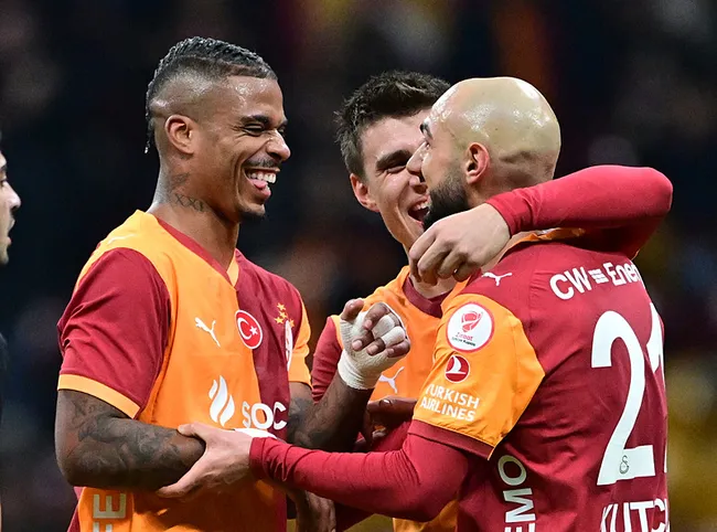 ziraat-turkiye-kupasi-galatasaray-3-puani-3-golle-aldi-istanbulsporu-rahat-gecti-1770233288297.jpg