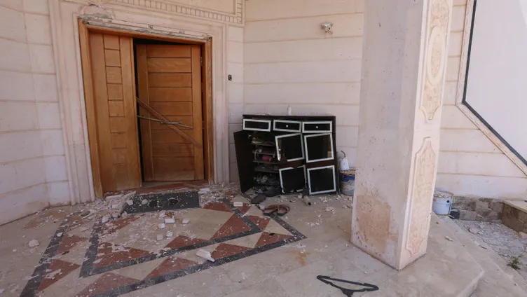 Libyalılar, Hafter milislerinin tuzakladığı patlayıcılardan temizlenen evlerine kavuşuyor