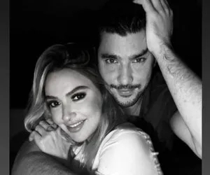 Hadise 35. yaşında romantizmin doruklarında! Hadise sevgilisi Kaan Yıldırım ve arkadaşlarıyla muhteşem bir gece geçirdi... İşte Hadise'nin doğum gününden kareler...