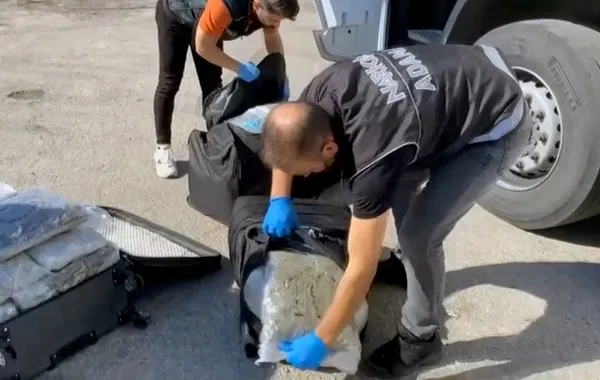 Uyuşturucu madde araması yapılırken