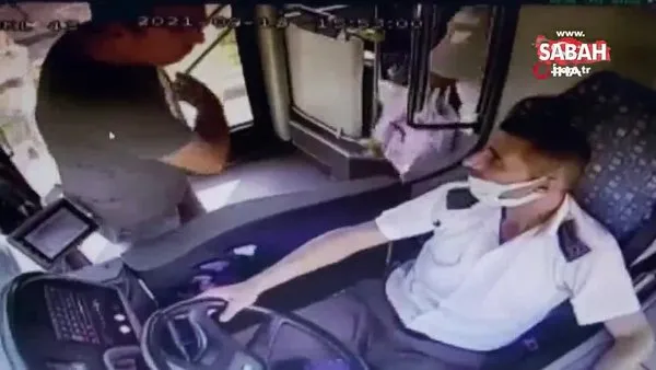 Halk otobüsündeki tartışma, yumruklu saldırıya dönüştü | Video