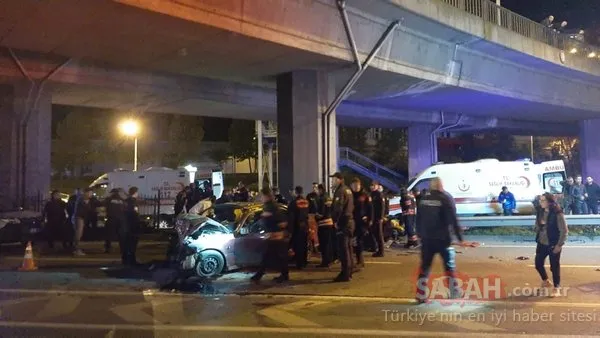 Trabzon’da otomobil viyadük ayağına çarptı; 2 ölü, 3 yaralı