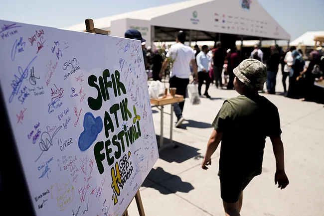 sifir-atik-festivaline-rekor-katilim-3-gunde-ziyaretci-sayisi-400-bini-asti-1780766497785.jpeg