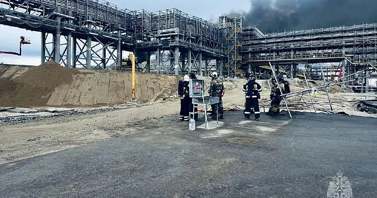Rusya’daki dev tesis yangınında bilanço ağırlaştı: Ölü sayısı 15’e yükseldi