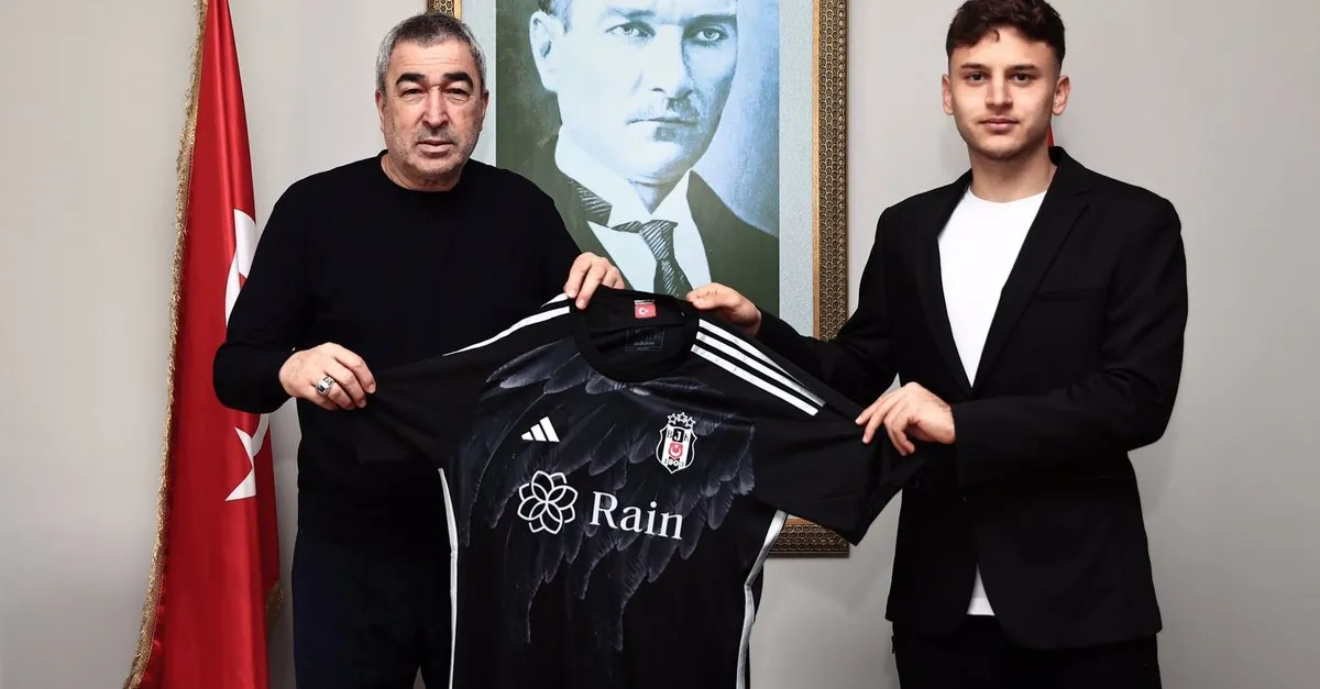 Beşiktaş, genç oyuncusu Fahri Kerem Ay ile profesyonel sözleşme imzaladı
