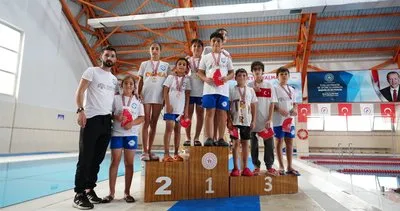 Düzce’de 29 Ekim yüzme şenliği yapıldı, 203 sporcu dereceye girmek için kulaç attı #duzce