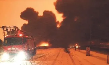 Petrol boru hattındaki yangın yolu kapattı