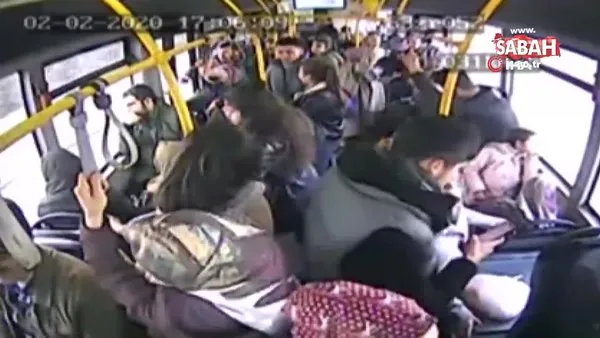 Halk otobüsünde fenalaşan yolcuyu hastaneye yetiştirdi... O anlar kamerada | Video