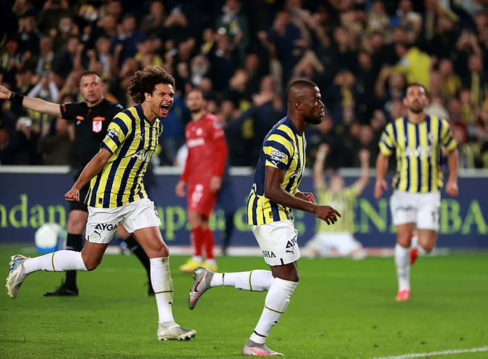 sivasspor-ile-fenerbahce-34-kez-karsilasacak-1682671667410.jpg