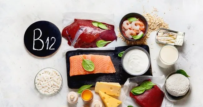 B12 eksikliğine ne iyi gelir, nasıl geçer? B12 hangi besinlerde var?