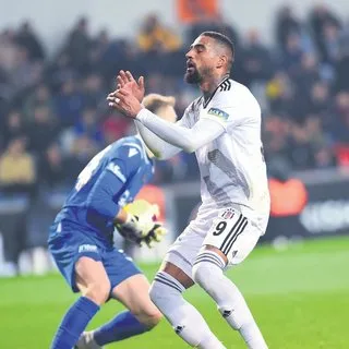 Adem Ljajic kulübede Boateng ilk 11’de