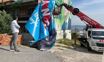 AK Parti’den korsan afiş asan Bayraklı Belediyesi’ne sert tepki