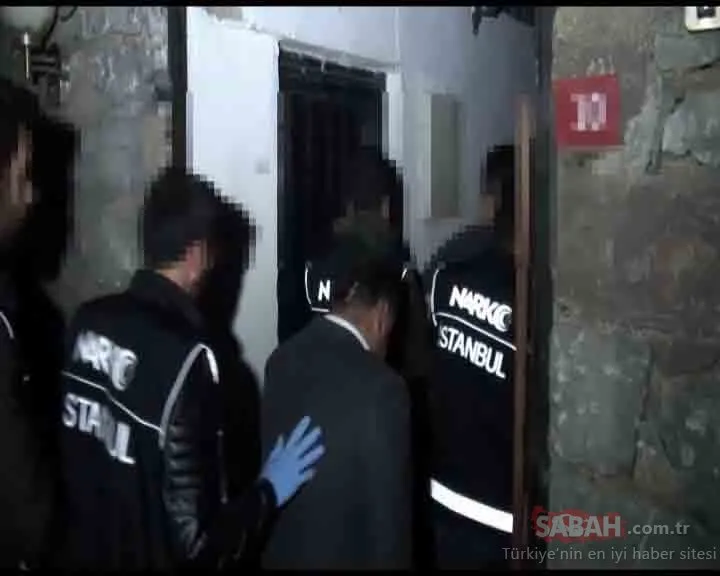 Son Dakika: İstanbul polisinden nefes kesen narkotik operasyonu! İlk kez 1 ton “Metilamin” maddesi ele geçirildi