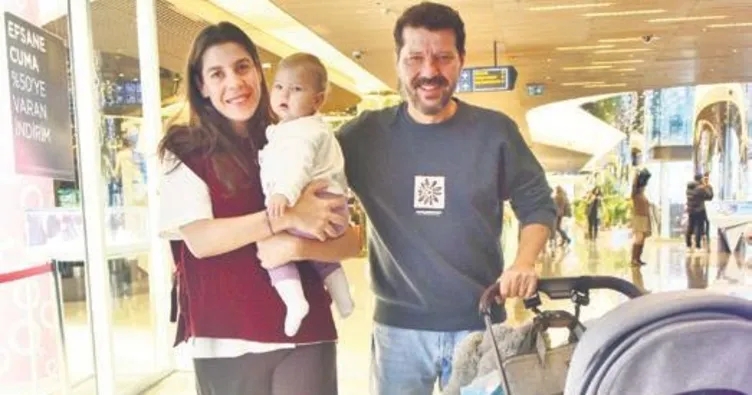 Eşi ve kızıyla çok mutlu