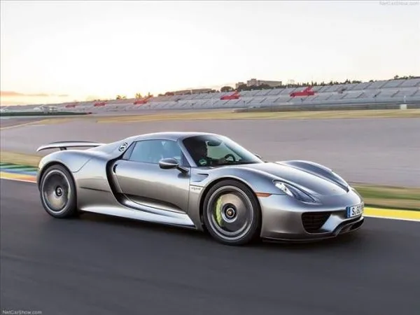 Porsche 918 Spyder son kez üretildi
