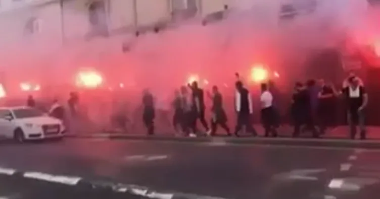 Beşiktaş taraftarları Lyon sokaklarını inletti!