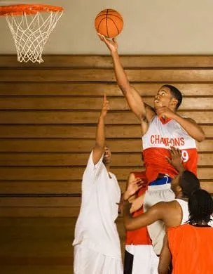 ALLEY-OOP PASS
