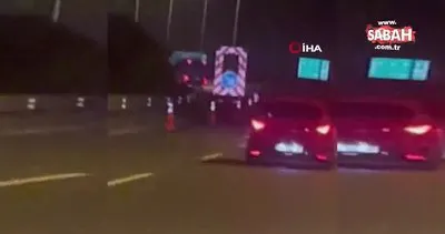 Çekmeköy’de trafikte dubaların arasında zikzak yaparak ilerleyen otomobil sürücüsü kamerada | Video