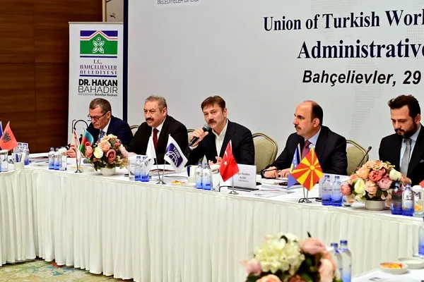 turk-dunyasi-belediyeleri-gazzeye-yardim-calismalarini-konustu-1777561902724.jpg