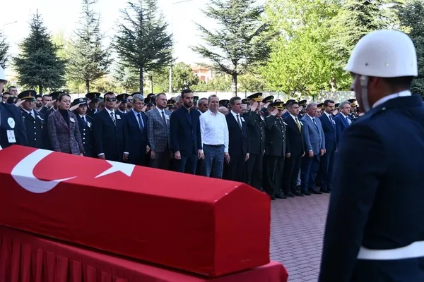 sehit-polis-memuru-yonuz-memleketi-afyona-ugurlandi-1714420050224.jpg