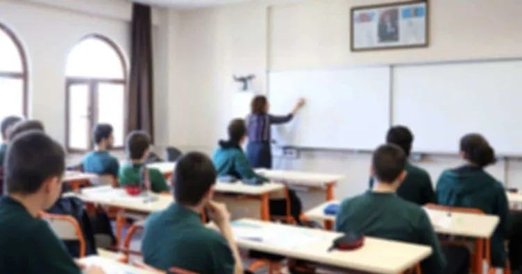 İstanbul’da okullar tatil mi? Marmara Denizi depremi sonrası bugün okullar açık mı kapalı mı olacak, son durum nedir?