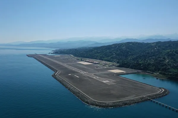 rize-artvin-havalimanini-23-milyon-yolcu-kullandi-1726394674569.jpg