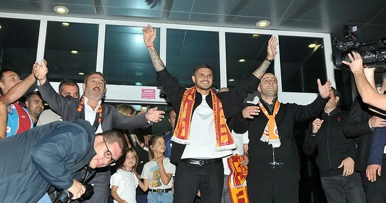 Son dakika Galatasaray haberleri: Galatasaray’dan transfer şov! Mauro Icardi, Mathias Ross ve Yusuf Demir İstanbul’da