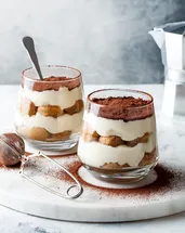 Bu tarifi denemeyen pişman! Tam kıvamında kupta tiramisu