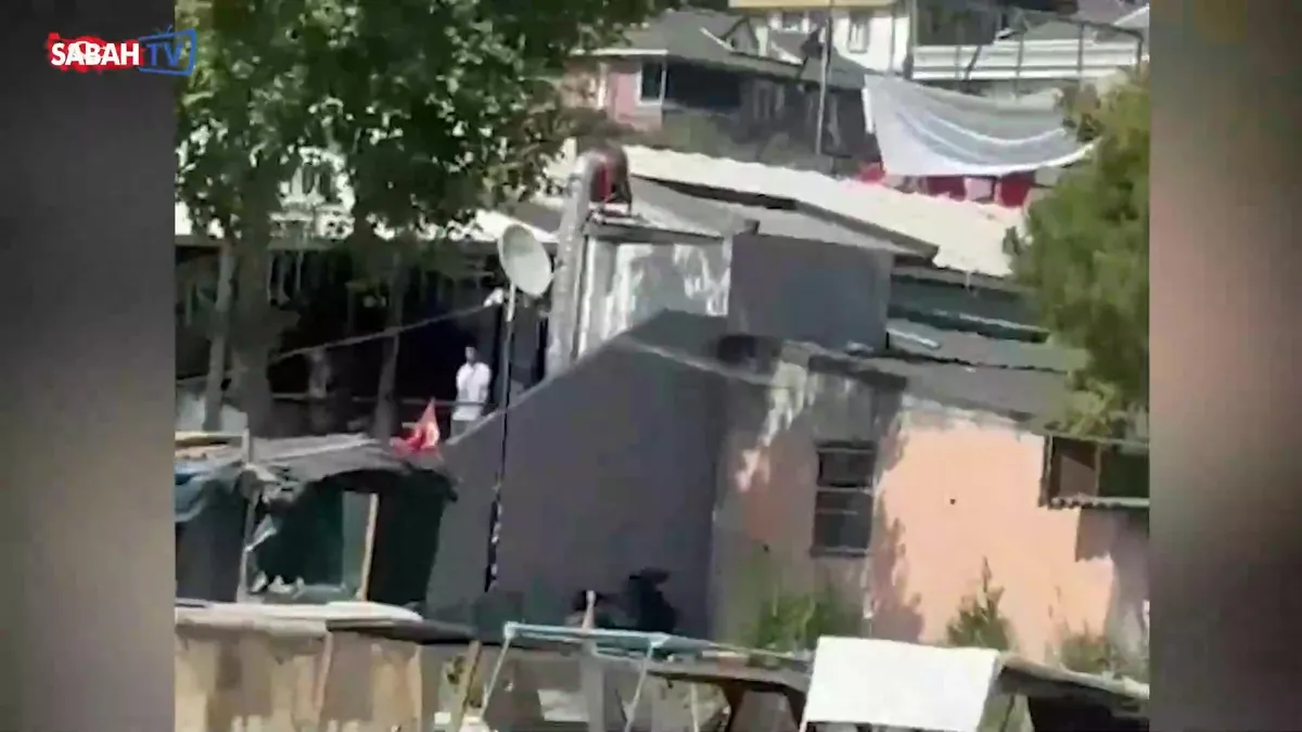 Küçükçekmece’de çatışma sesleri! Yaralılar var Küçükçekmece’de çatışma sesleri! Yaralılar var