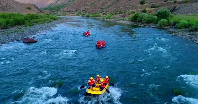 Tarihi ilçede rafting keyfi