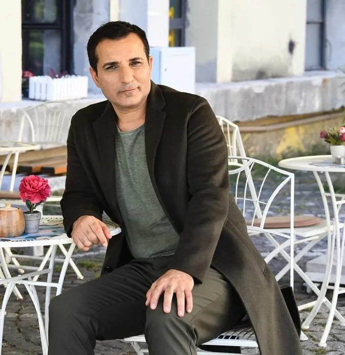 Rafet El Roman’dan aşk itirafı! Gönlümde biri var