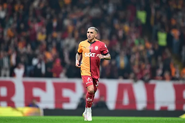 galatasaray-lucas-torreiranin-sozlesmesini-uzatti-1745260886022.jpg