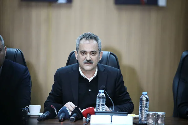 son-dakika-adanada-okullar-ne-zaman-acilacak-milli-egitim-bakani-mahmut-ozer-duyurdu-1677418700497.jpg Son dakika: Adana'da okullar ne zaman açılacak, hangi tarihte? Milli Eğitim Bakanı Mahmut Özer duyurdu