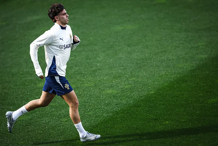 Son dakika haberi: Galatasaray’a transferde rakip çıktı! Yıldız isme Suudiler de talip...