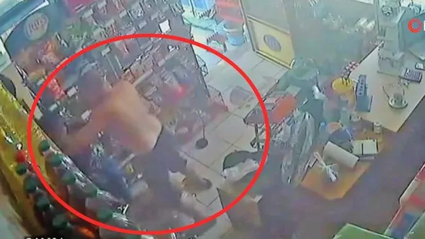 Son dakika haberi | Muğla'da yarı çıplak sapık dehşeti! Kadını bayıltana kadar dövdüğü anlar kamerada | Video