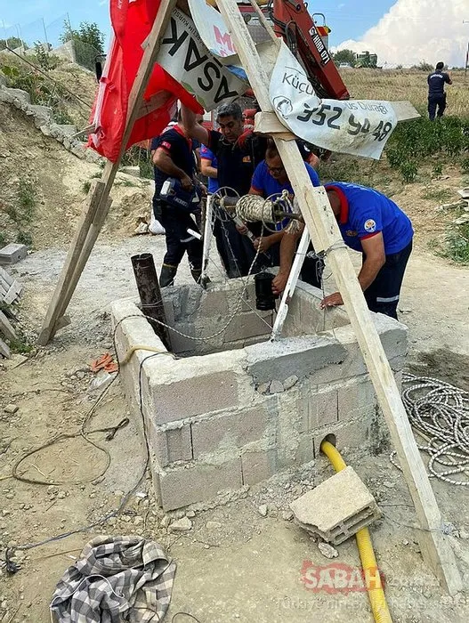 Adana’da facia! Su çıkarmak açtıkları kuyuda mahsur kaldılar