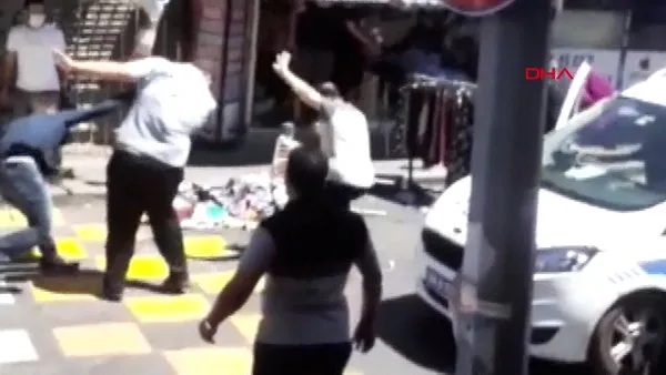 Son Dakika Haberi | İstanbul Küçükçekmece'deki sopalı bıçaklı dehşetin görüntüleri ortaya çıktı | Video
