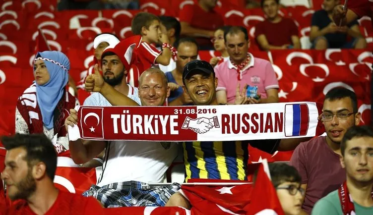 Türkiye-Rusya karşılaşmasından renkli kareler