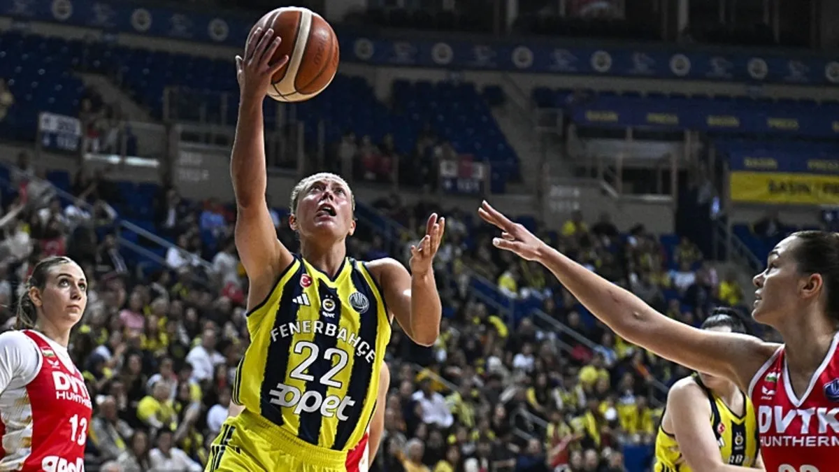 Fenerbahçe Opet’ten Macar ekibine iki kat fark! Fenerbahçe Opet’ten Macar ekibine iki kat fark!