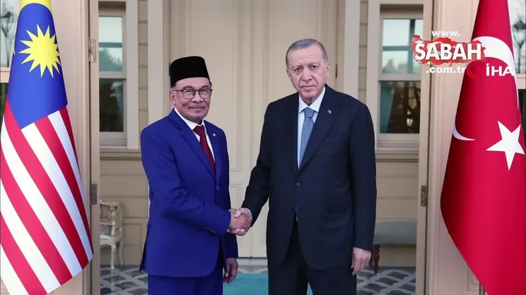 Cumhurbaşkanı Erdoğan, Malezya Başbakanı Enver İbrahim’i kabul etti