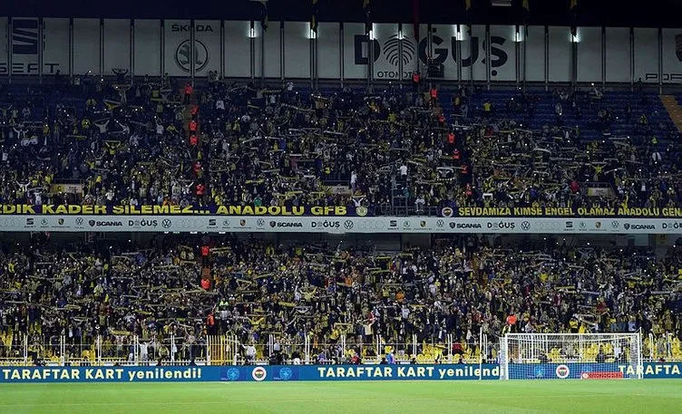 Son dakika: Ali Koç canlı yayında açıklamıştı! Vitor Pereira’nın Fenerbahçe’ye armağanı zirvede...