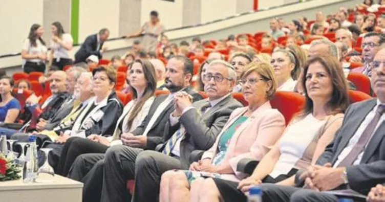 Çocuk üniversitesi ilk dersini verdi