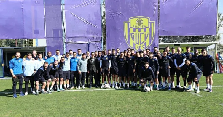 A Milli Futbol Takımı Teknik Direktörü Vincenzo Montella, MKE Ankaragücü’nü ziyaret etti