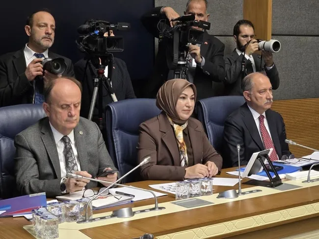 milli-parklara-iliskin-kanun-teklifi-komisyonda-kabul-edildi-iste-tum-detaylar-1760556024771.jpg