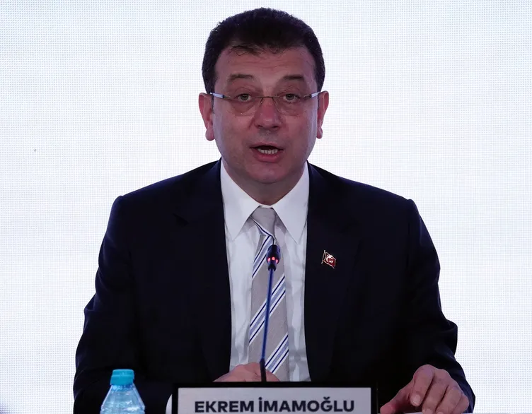 Ekrem İmamoğlu’ndan bir kez daha değişim resti: CHP’nin kutlamalarına katılmadı!