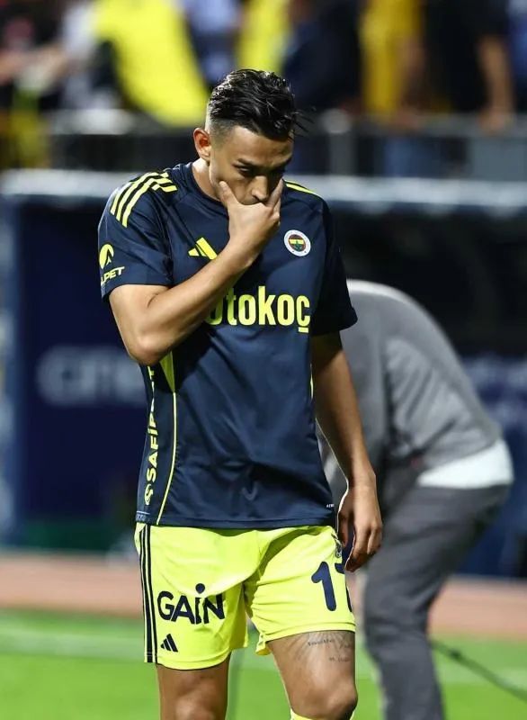 fenerbahceden-yeni-irfan-can-kahveci-karari-1763745403878.jpeg