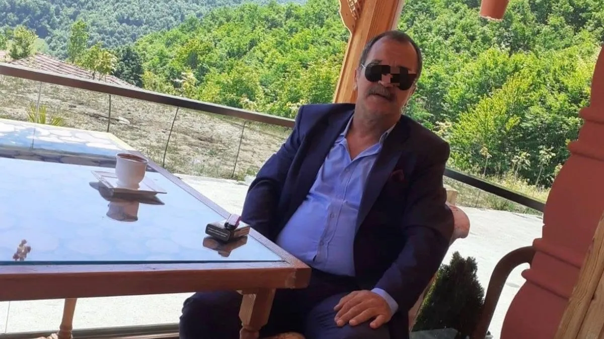 İstanbul’da korkunç cinayet! Dede öldü torun yaralandı: 13 yaşındaki çocuk dehşet saçtı İstanbul’da korkunç cinayet! Dede öldü torun yaralandı: 13 yaşındaki çocuk dehşet saçtı