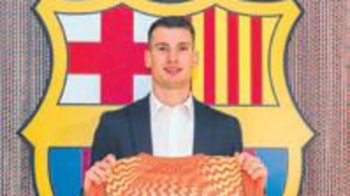 Livakovic 2030'a kadar Barça'da
