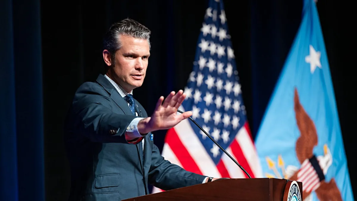 ABD Savunma Bakanı Hegseth: “İran yalnız kalmış durumda” ABD Savunma Bakanı Hegseth: “İran yalnız kalmış durumda”