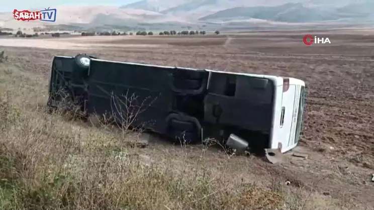 Afyonkarahisar'da turist otobüsü devrildi: 22 yaralı | Video